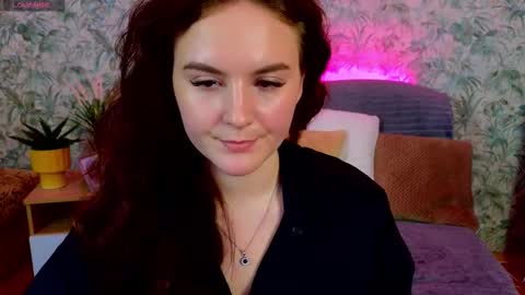 Julia online show from November 12, 3:43 pm