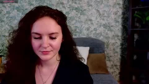 Julia online show from November 24, 4:42 pm