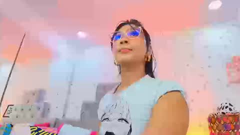 Julieta Reyes   online show from September 20, 5:44 pm