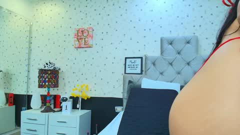 Julieta Reyes   online show from January 15, 11:43 am