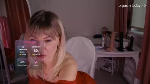 Julia online show from February 22, 5:23 am