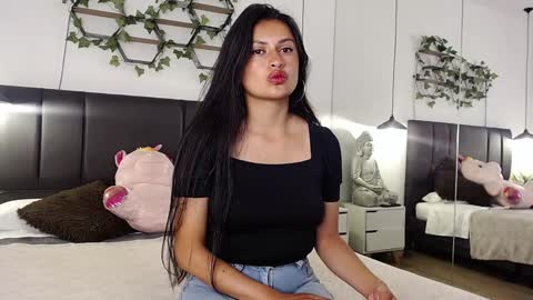 Snapshot of july_gh chatting on December 7, 12:02 pm Julietha  online show from December 7, 12:02 pm