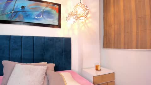 Jupiter Fox online show from September 19, 1:59 am