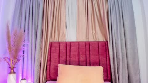 Jupiter Fox online show from February 8, 1:11 am