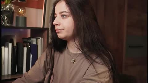 just_dakota_ online show from February 12, 10:06 am