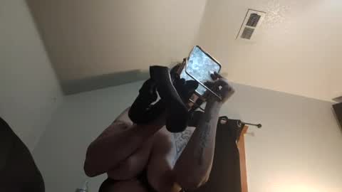 justjenn193315 online show from July 5, 5:24 am