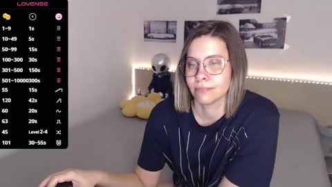 Julie online show from February 24, 5:19 am