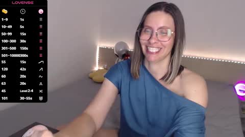 Julie online show from June 6, 3:51 pm