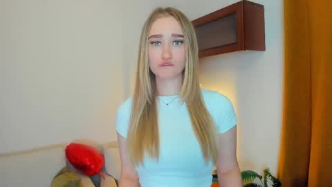 Alice online show from May 25, 9:19 am