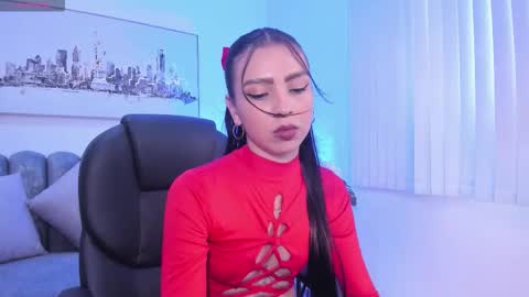 kaeliyh online show from February 7, 12:42 pm