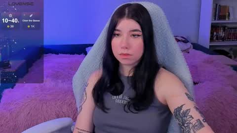 Kailey NONUDE online show from December 10, 1:44 pm