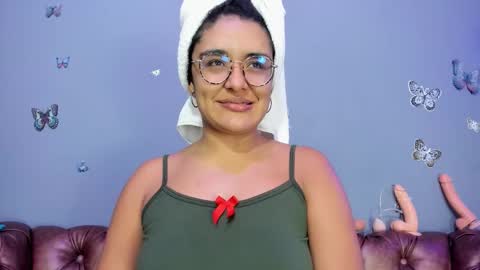 kaira_mosse_ online show from November 21, 11:56 am