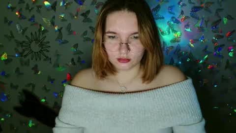 Kaitlin online show from September 27, 10:11 am