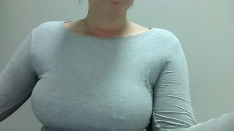 Kaitlin online show from November 11, 3:31 pm