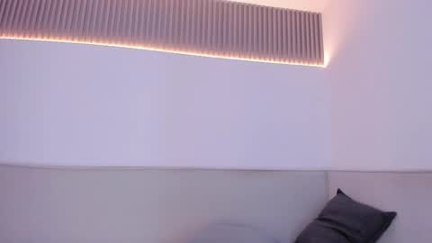 Carolina   online show from February 16, 1:22 pm