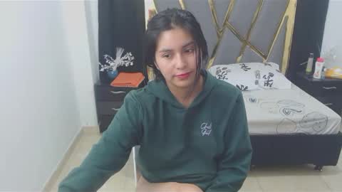 kamgomezxox online show from March 6, 1:16 am