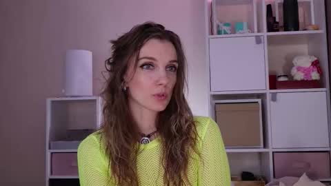 Julia online show from March 25, 11:18 pm