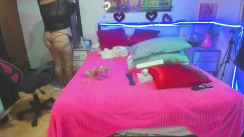 Karen online show from December 10, 3:09 am