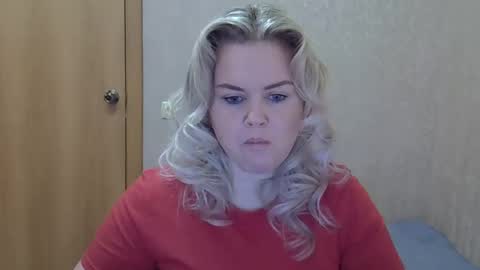 karennelsonx online show from January 8, 9:35 am