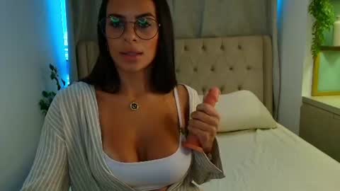 kari_brooks online show from July 16, 11:37 am