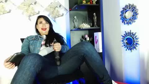 karime lee online show from March 2, 6:16 am