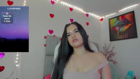 Snapshot of karin_grey69 chatting on October 4, 2:50 am Karin    online show from October 4, 2:50 am