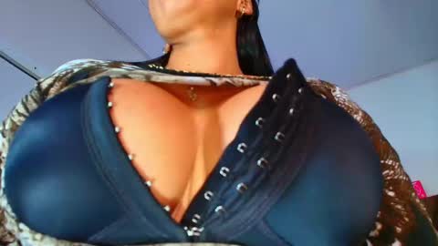 karina4squirt online show from October 4, 1:22 am