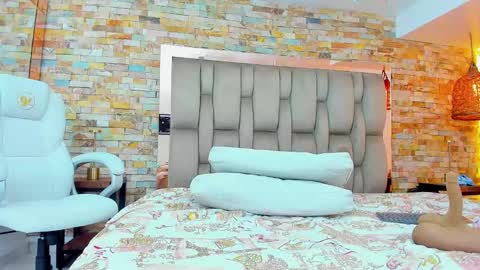  Karla  online show from February 28, 9:01 pm