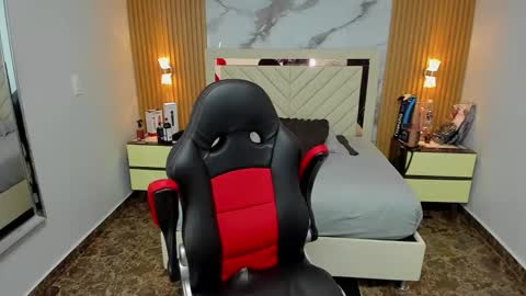 Karoll online show from October 27, 7:52 pm