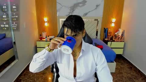 Karoll online show from October 17, 8:12 pm