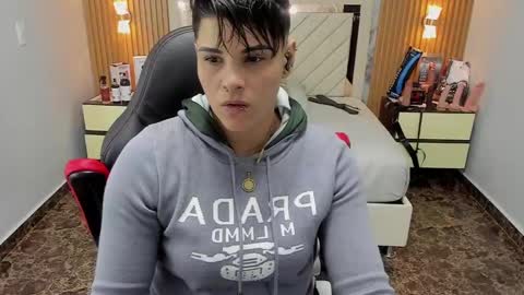 Karoll online show from September 29, 2:49 am