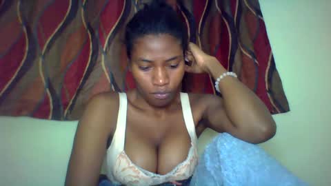 karoliee online show from July 5, 4:45 pm