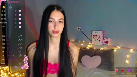 Kira online show from April 6, 2:00 am