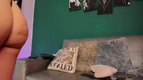 KarolSweet online show from March 10, 10:47 pm