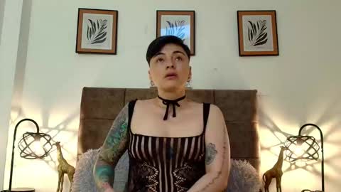 kat paradisse online show from January 6, 12:09 pm