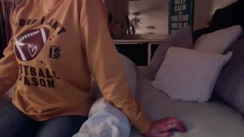 Snapshot of katbrake chatting on October 27, 5:36 am sexykat online show from October 27, 5:36 am