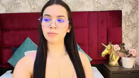 Kate online show from December 3, 8:22 pm