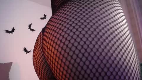 Help me with rate thanks  online show from October 24, 5:25 am