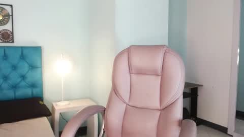 Kate online show from December 20, 11:58 am