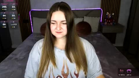 Snapshot of katelyn_sweety chatting on October 23, 9:10 pm Katelyn online show from October 23, 9:10 pm