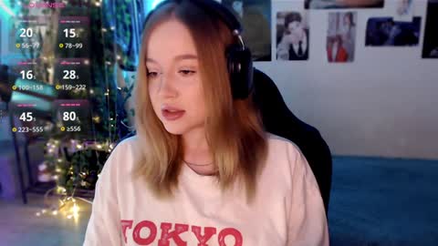 Lisa online show from December 24, 10:49 pm