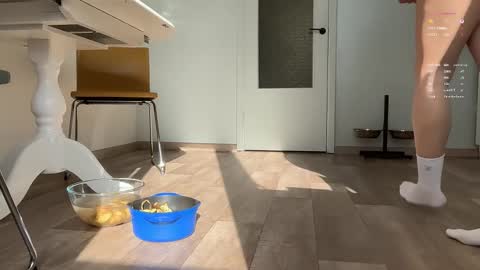 katesee online show from March 15, 10:28 am