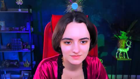 katewillows online show from February 26, 5:28 am