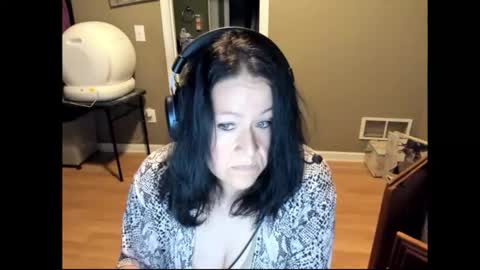 Katie online show from March 1, 4:56 am