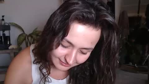 Snapshot of katieericson13 chatting on December 22, 6:49 am Kate online show from December 22, 6:49 am