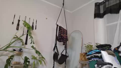 Snapshot of katieericson13 chatting on February 10, 12:30 am Kate online show from February 10, 12:30 am