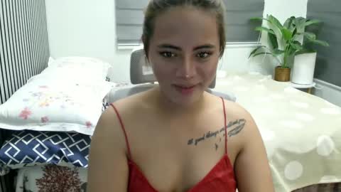 Snapshot of katiefrox_ chatting on February 22, 11:24 am katiefrox  online show from February 22, 11:24 am