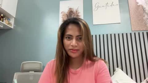 Snapshot of katiefrox_ chatting on October 13, 7:00 am katiefrox  online show from October 13, 7:00 am