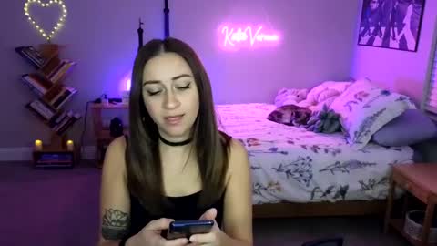 Katie Verona online show from January 2, 1:49 am