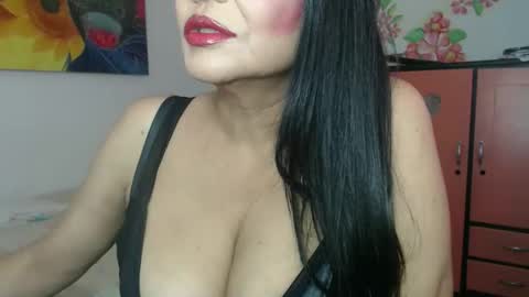 katiusca_horny2 online show from April 2, 1:41 pm
